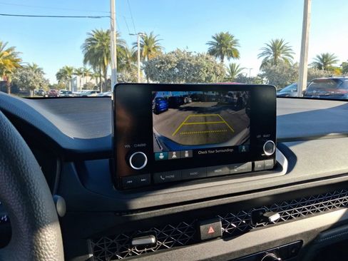 Used 2023 Honda Accord EX image 23