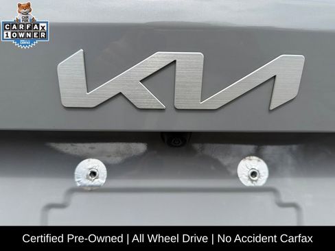 Certified 2023 Kia Sorento SX image 17