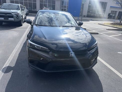 Used 2023 Honda Civic EX image 4