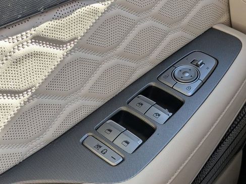 Used 2021 Hyundai Palisade Calligraphy w/ Cargo Package image 24