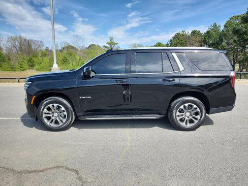 Certified 2025 Chevrolet Tahoe LS image 2