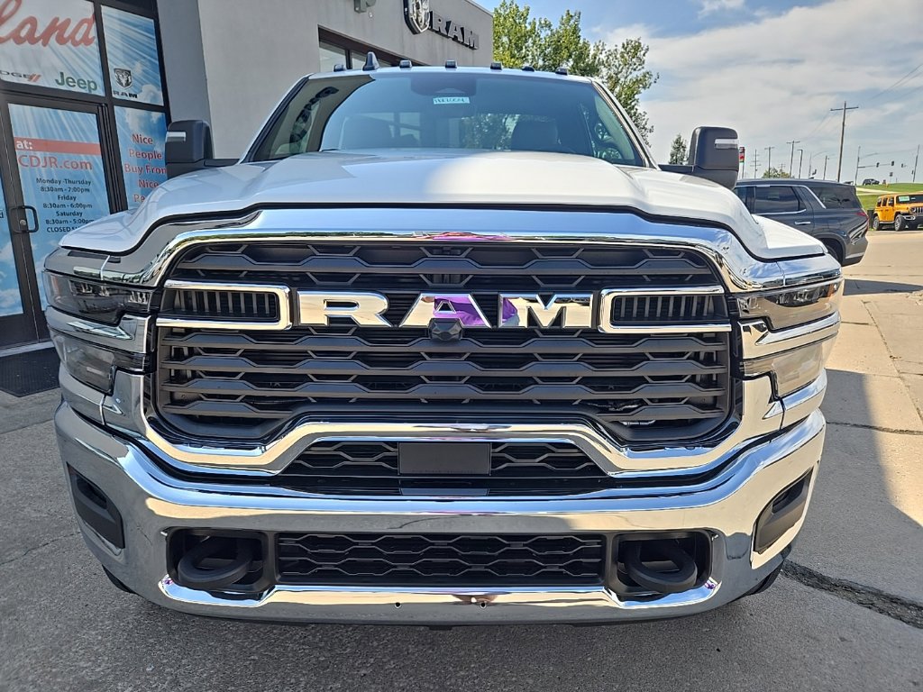 New 2027 RAM 5500 Tradesman w/ Chrome Appearance Group AWD/4WD image 5