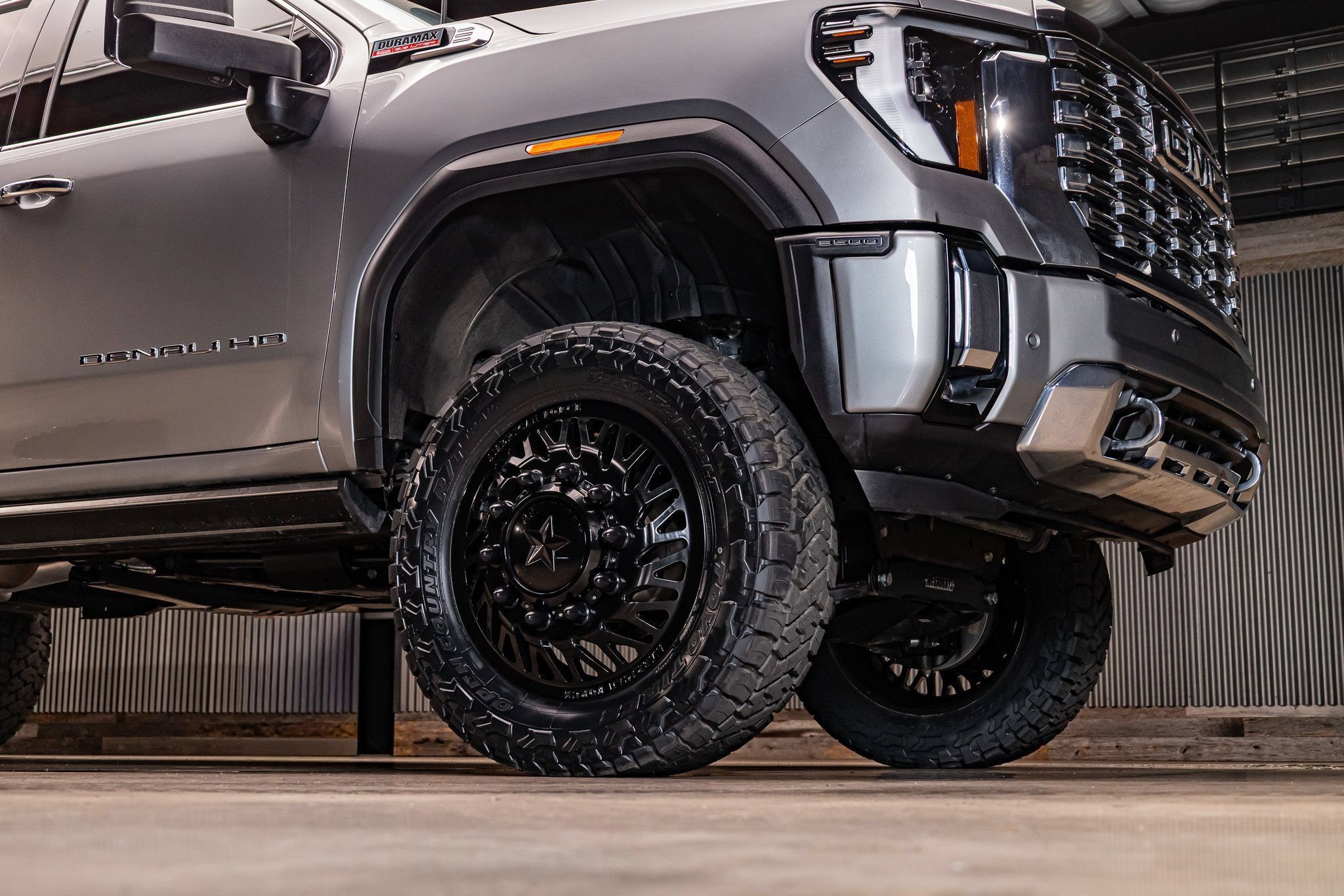 Used 2026 GMC Sierra 3500 Denali w/ Denali Reserve Package AWD/4WD image 12