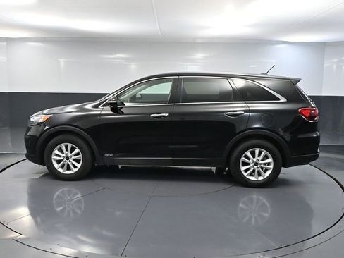 Used 2019 Kia Sorento AWD V6 image 8