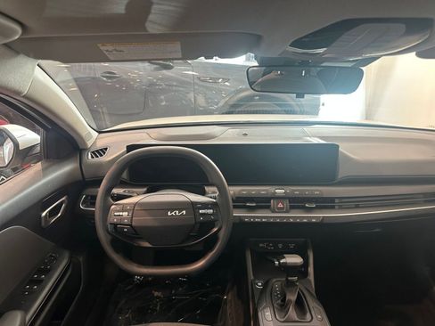 Used 2025 Kia K4 LXS image 34