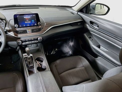 Used 2025 Nissan Altima 2.5 SV FWD image 20
