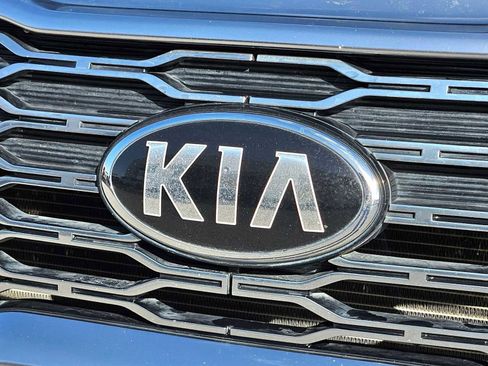 Used 2020 Kia Telluride EX image 12