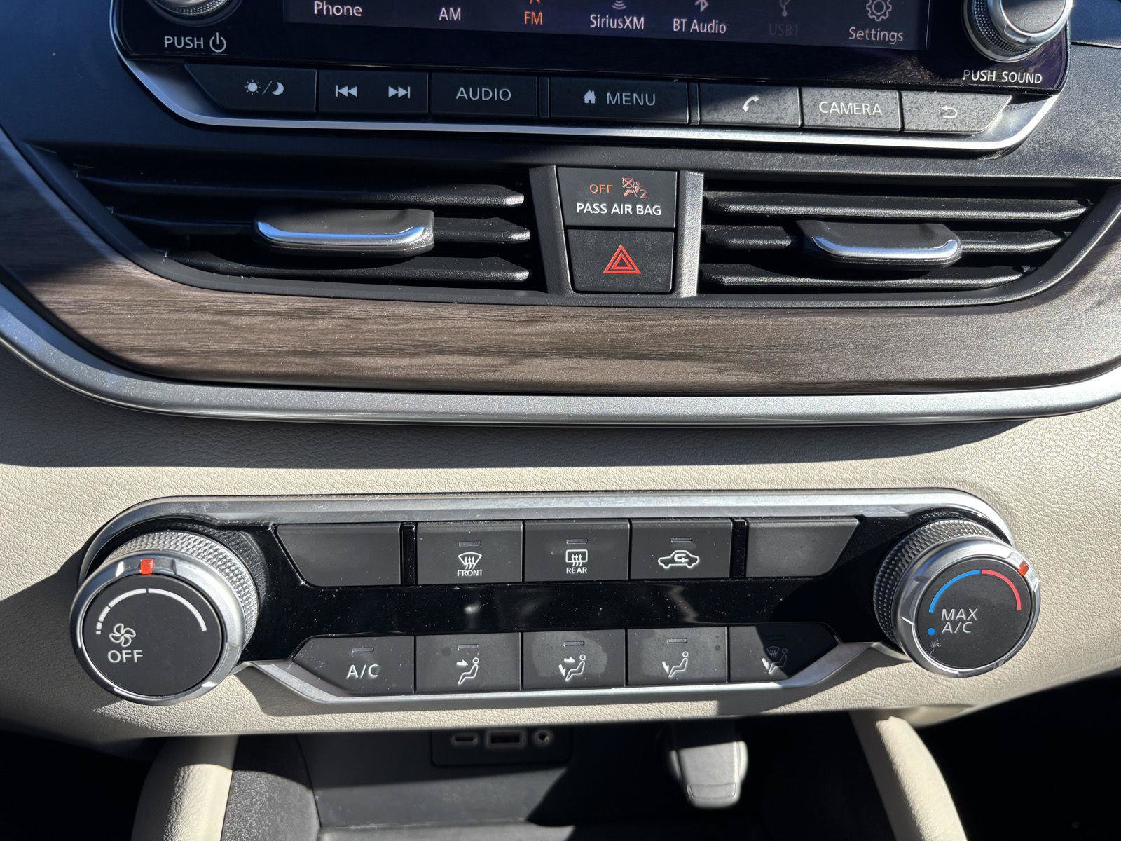 Used 2025 Nissan Altima 2.5 SV FWD image 27