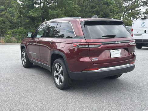 Used 2022 Jeep Grand Cherokee Limited 4xe w/ Luxury Tech Group II AWD/4WD image 7