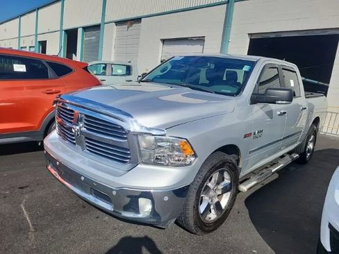 Used 2018 RAM 1500 Big Horn image 32