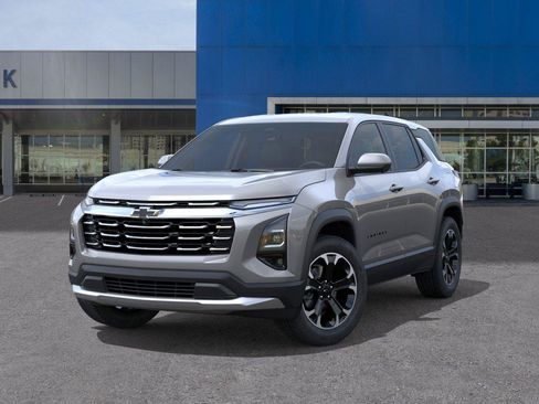 New 2027 Chevrolet Equinox LT w/ Safety and Technology Package FWD image 6