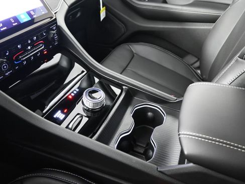 New 2025 Jeep Grand Cherokee L Limited w/ Luxury Tech Group II image 35