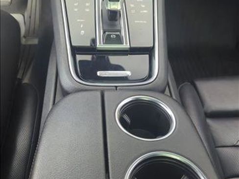 Used 2022 Porsche Panamera 4 w/ Premium Package image 14
