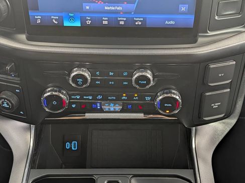 Certified 2022 Ford F150 Platinum w/ Equipment Group 701A High AWD/4WD image 16