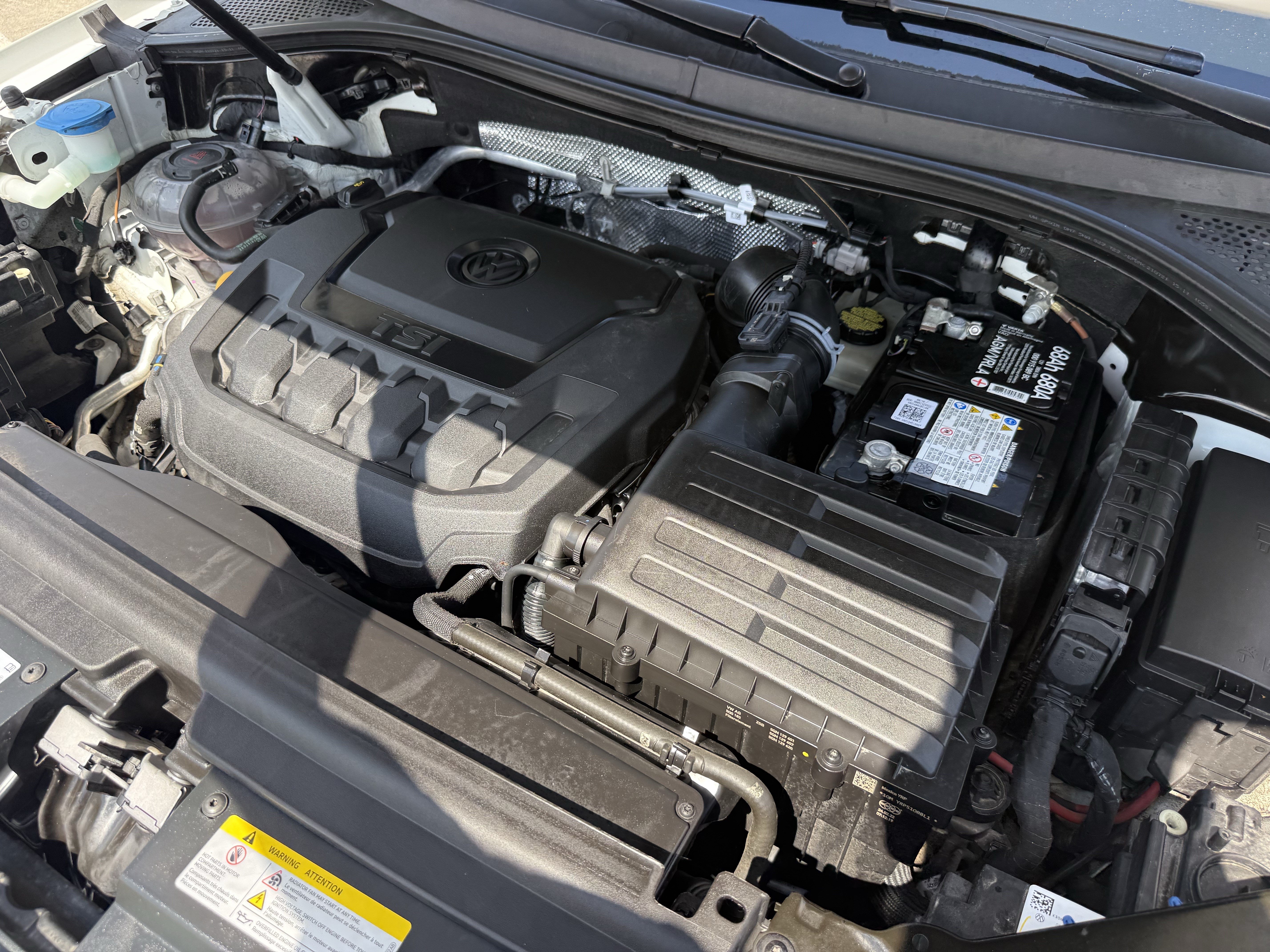 Used 2022 Volkswagen Tiguan SE R-Line FWD image 36