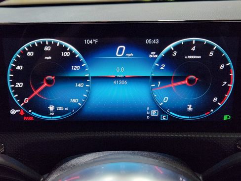 Used 2023 Mercedes-Benz CLA 250 image 34