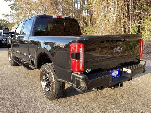 Used 2023 Ford F250 XLT w/ XLT Premium Package image 7