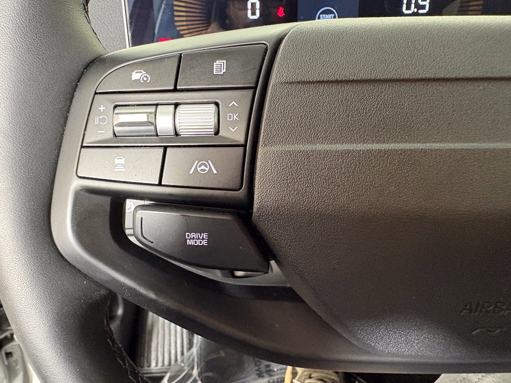 Used 2026 Kia Sportage EX w/ EX Panorama Roof Package FWD image 24