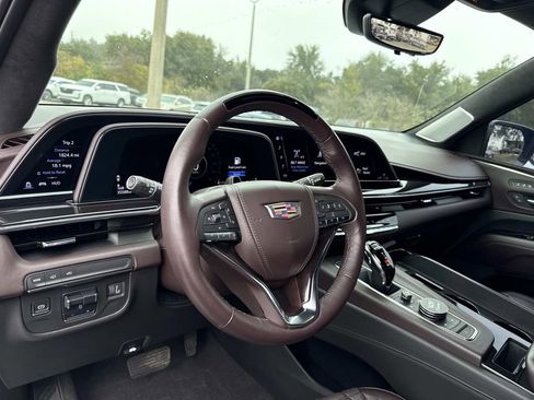 Certified 2022 Cadillac Escalade Premium Luxury Platinum w/ LPO, Radiant Package image 32