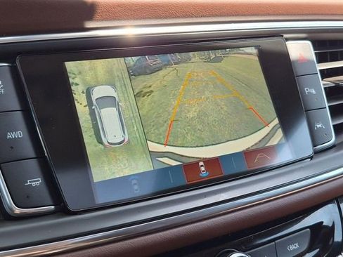 Used 2018 Buick Enclave Avenir w/ Trailering Package AWD/4WD image 14