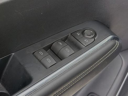 Used 2024 GMC Acadia Elevation FWD image 22