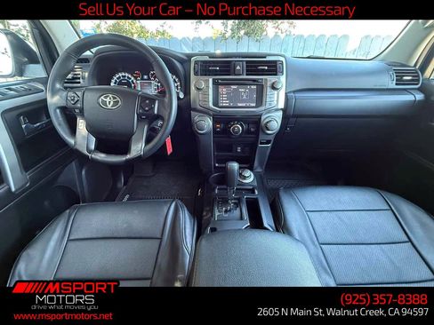 Used 2018 Toyota 4Runner SR5 AWD/4WD image 22