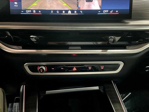 Used 2025 BMW X5 M60i w/ Climate Comfort Package image 36