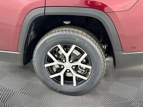 New 2025 Jeep Grand Cherokee L Limited w/ Luxury Tech Group II image 16