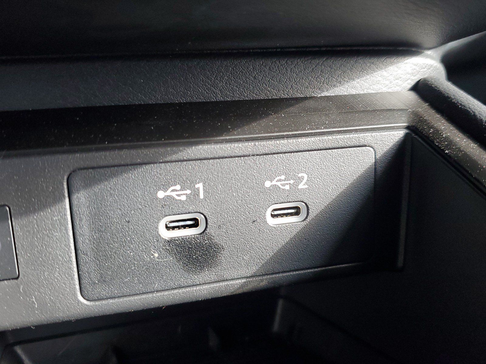 Certified 2025 Nissan Kicks SR AWD/4WD image 24