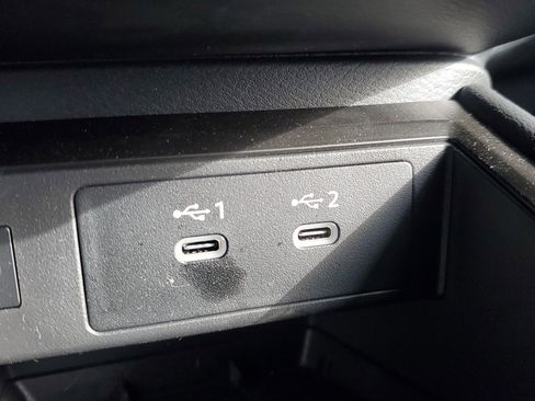 Certified 2025 Nissan Kicks SR image 24