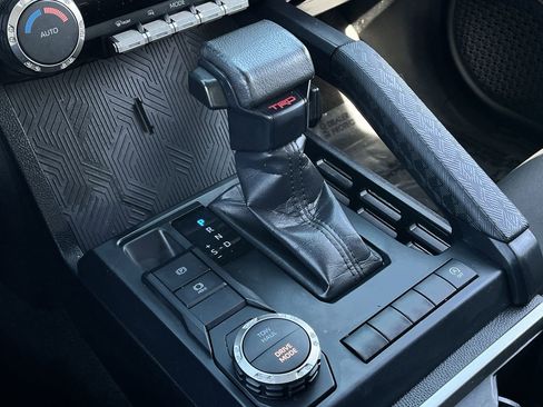 Used 2024 Toyota Tacoma TRD Sport image 17