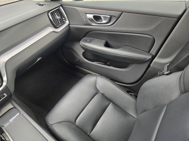 Used 2024 Volvo S60 B5 Core FWD image 16