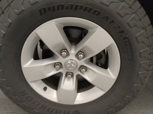 Used 2018 RAM 1500 Express AWD/4WD image 31