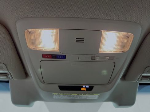 Used 2016 Subaru Outback 2.5i Premium image 21