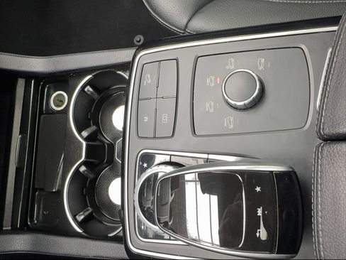 Used 2018 Mercedes-Benz GLE 350 4MATIC image 41