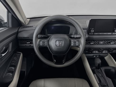 Certified 2024 Honda Accord EX image 22