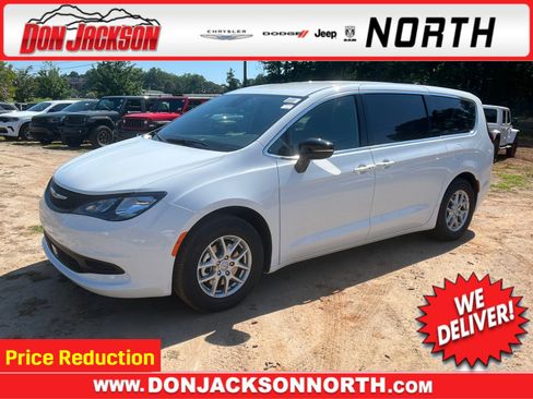 New 2026 Chrysler Voyager LX image 1