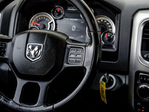 Used 2019 RAM 1500 Big Horn AWD/4WD image 21
