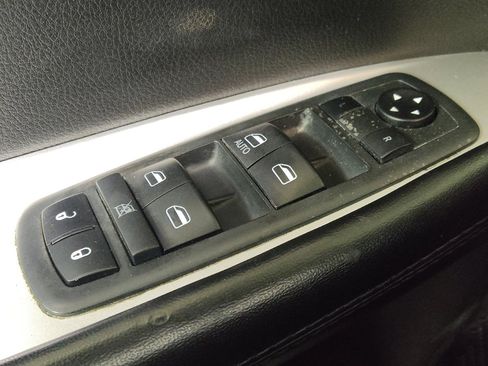 Used 2019 Dodge Journey SE w/ Premium Group FWD image 27