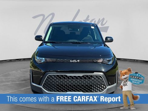 Certified 2025 Kia Soul LX w/ LX Technology Package FWD image 2