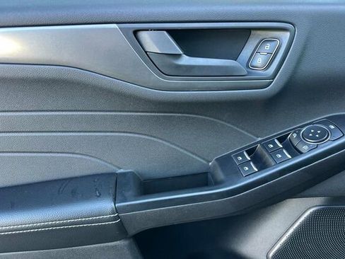 Used 2025 Ford Escape Active image 10