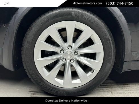 Used 2017 Tesla Model X 100D image 37