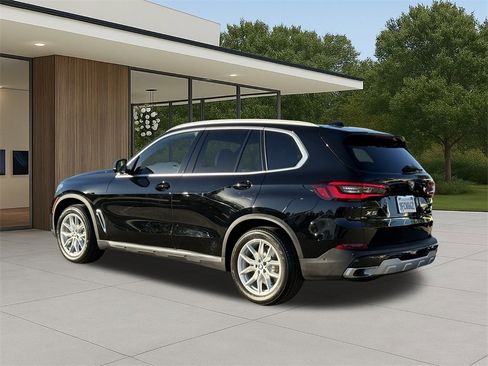 Certified 2023 BMW X5 sDrive40i w/ Premium Package image 11