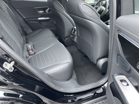 New 2026 Mercedes-Benz GLC 300 image 39