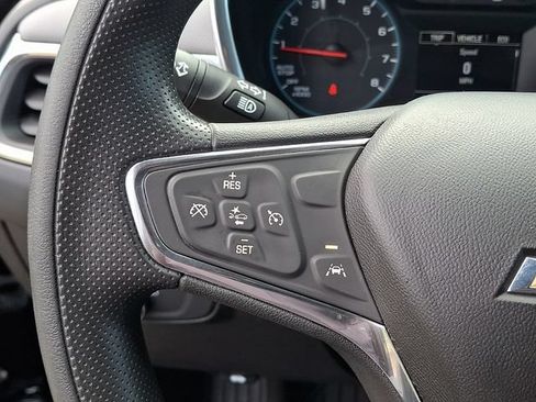 Used 2020 Chevrolet Equinox LS w/ LS Convenience Package FWD image 17