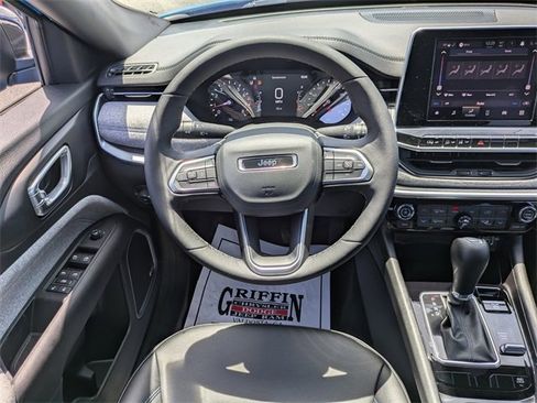 New 2025 Jeep Compass Latitude w/ Sun & Sound Group image 17