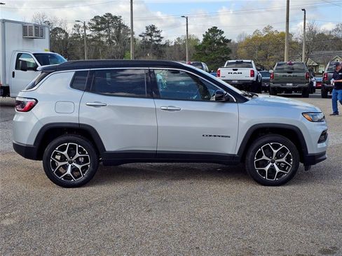 New 2026 Jeep Compass Limited AWD/4WD image 16