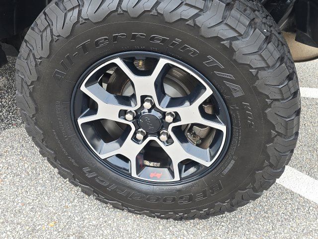 Used 2019 Jeep Wrangler Unlimited Rubicon AWD/4WD image 11