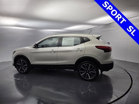 Used 2019 Nissan Rogue Sport SL w/ Premium Package image 10