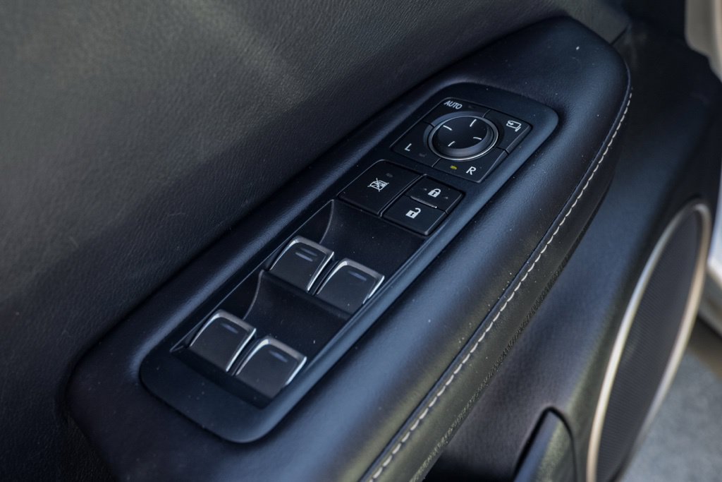 Used 2020 Lexus RX 350L FWD w/ Premium Package image 16